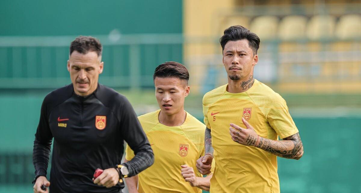 关于卡昂全力备战夏日赛事，为球队荣誉全力以赴的信息